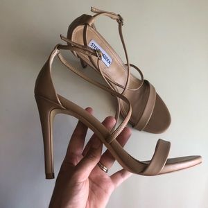 Steve Madden Nude Sandals